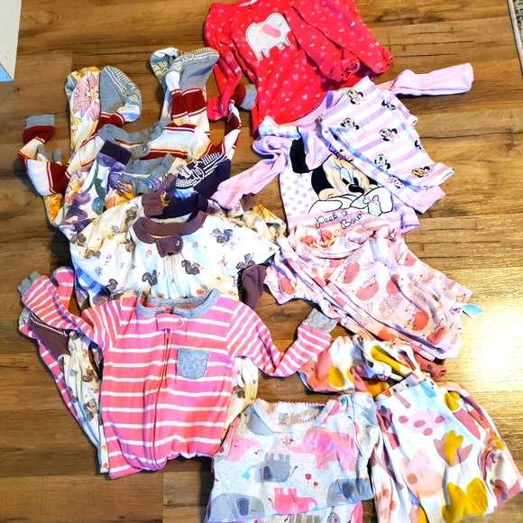 Burtsbees Other - Girls* toddlar* baby* 18 months pajamas haul❤